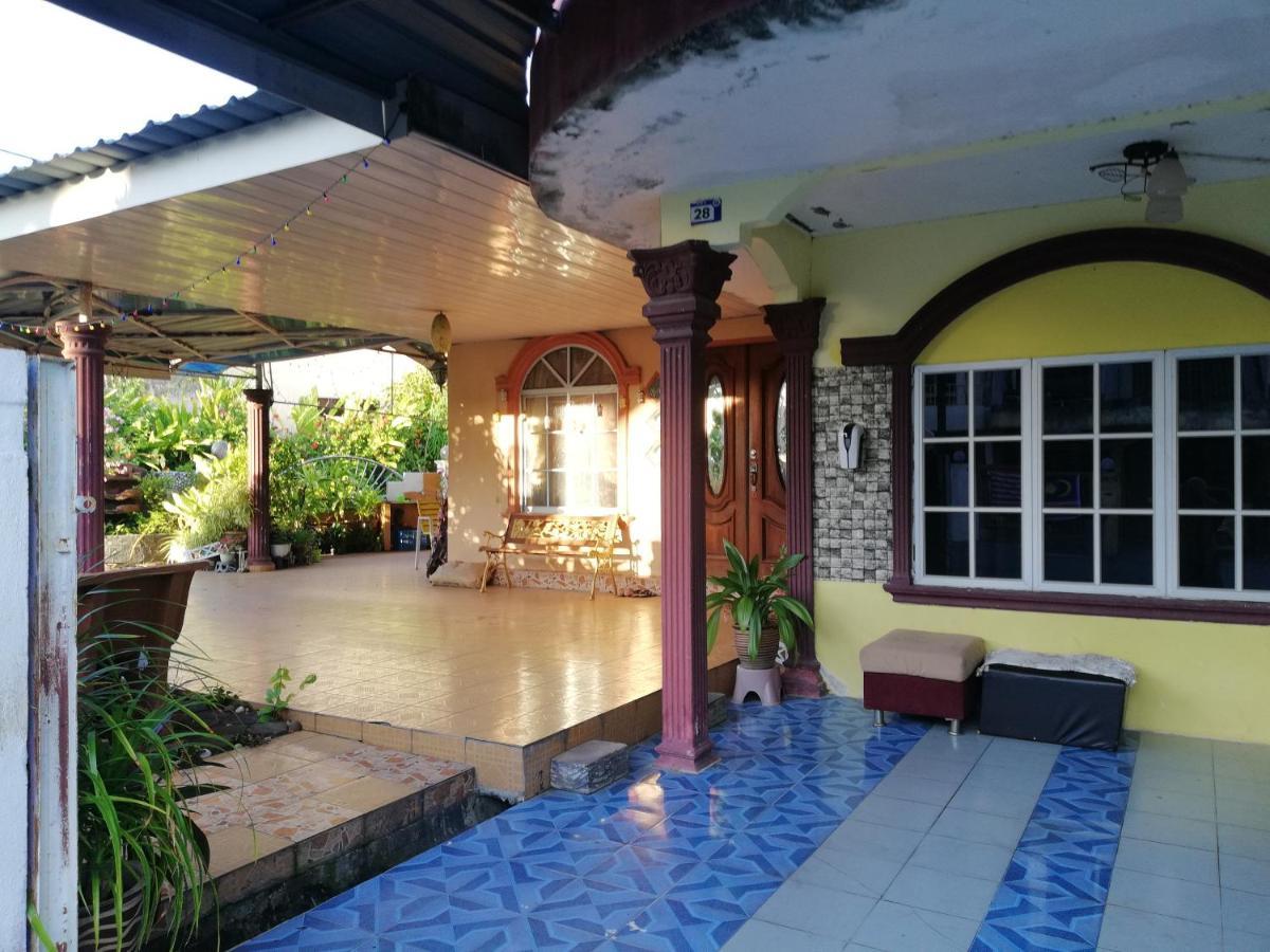 Love Homestay Ct Kangar Kültér fotó