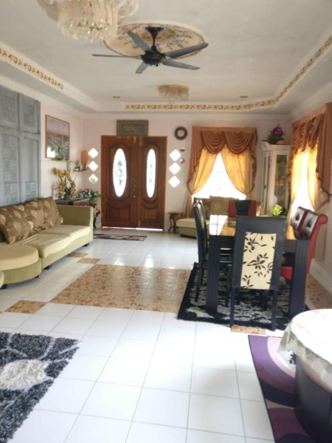 Love Homestay Ct Kangar Kültér fotó